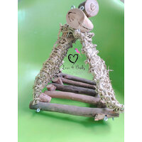 Seagrass Hut Medium Bird Toy